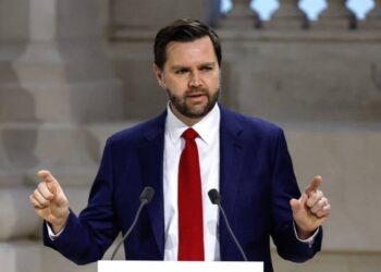 Bisedimet e ardhshme të paqes SHBA-Iran, Vance: Topi është vërtet në fushën tonë