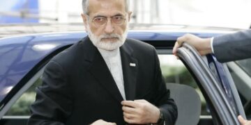 U plagos rëndë në një sulm ajror në Teheran, ish-ministri i Jashtëm iranian ndërron jetë