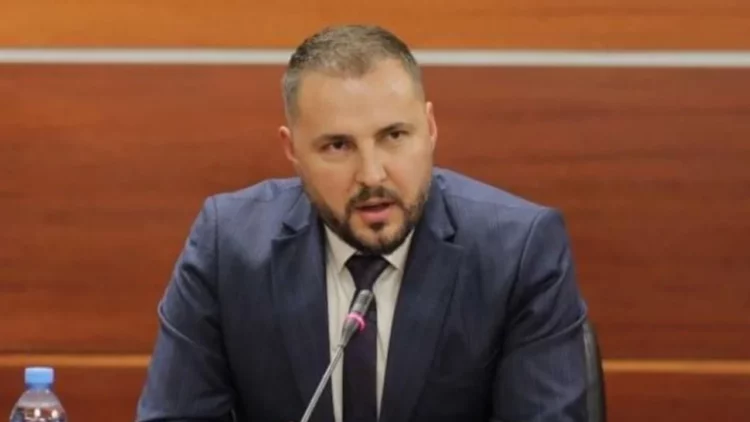 Klevis Qose shkarkohet si drejtues i Burgjeve, në vend të tij emërohet ish-drejtori i Tensionit të Lartë