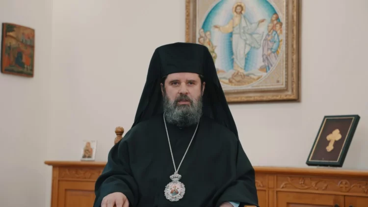 Pashkët ortodokse, Kryepeshkopi Joan uron besimtarët: Të bëhemi paqebërës në një botë që po shkatërrohet nga lakmia