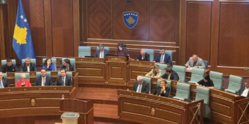 Kosova nuk del dot nga kriza, dështon votimi për presidentin dhe vendi shkon në zgjedhje