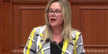 “Bordi i Transparencës legjitimon abuzimin me çmimet”, PD: Qeveria po favorizon tregun klientelist