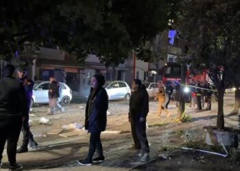 Lezha tronditet nga një shpërthim i fuqishëm, biznese dhe automjete të dëmtuara