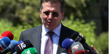 Mediu për zgjedhjet në PD: Nëse Salianji kandidon brenda Statutit, partia ka përfitime