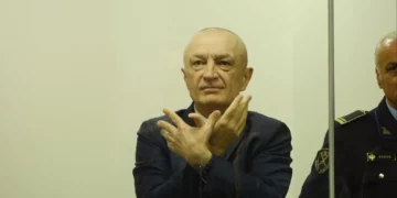 “Jam i pamposhtur!” Meta reagon pas shtyrjes së seancës: Asnjë çudi nga drejtësia sorosiane