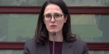 Administrata pa letra/ Ibrahimaj: Kalojmë te firmat online dhe proceset digjitale