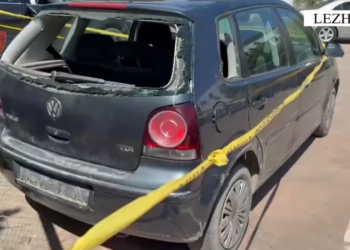 Mjeti me qira bllokoi rrugën/ Policia e Lezhës gjen provat makinat me të cilat u ekzekutua çifti Mujeci