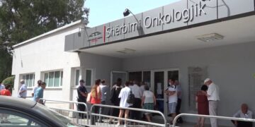 Skandali i Onkologjikut/ Prokuroria mbyll hetimet dhe dërgon për gjykim ish-zv.drejtoreshën e QSUT dhe 5 të tjerë