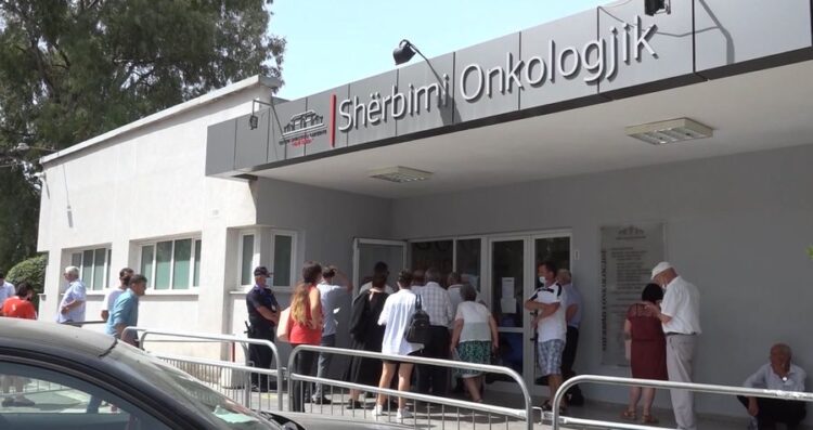 Skandali i Onkologjikut/ Prokuroria mbyll hetimet dhe dërgon për gjykim ish-zv.drejtoreshën e QSUT dhe 5 të tjerë