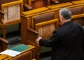 Humbi zgjedhjet në Hungari, Viktor Orban heq dorë edhe nga mandati i tij në parlament