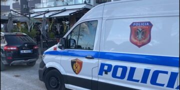 Alarmi për bombë/ Evakuim në një tjetër qendër tregtare në Tiranë