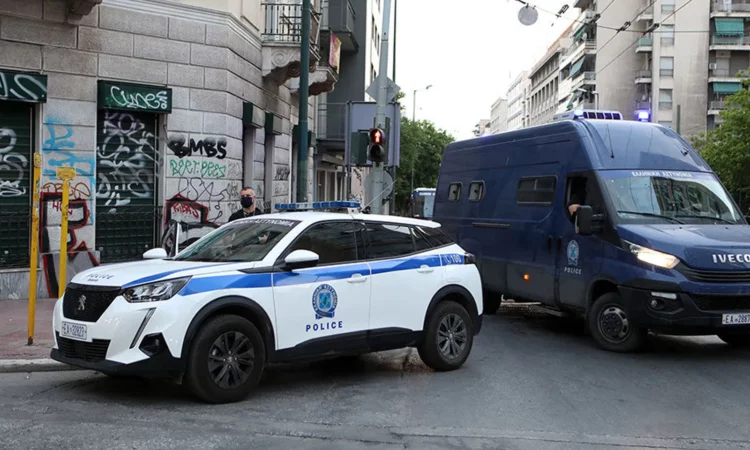 Shantazh me 200 mijë euro, 2 shqiptarë dhe një grek në pranga, hetimet zbardhin rrjetin