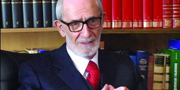 Lajm i trishtë! Ndahet nga jeta akademiku i mirënjohur shqiptar, Rexhep Qosja