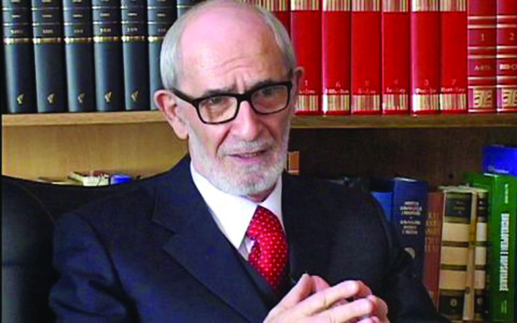 Lajm i trishtë! Ndahet nga jeta akademiku i mirënjohur Rexhep Qosja, familja zbaton amanetin e tij të fundit