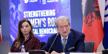 Berisha: Rama mbetet kryeministri më mizogjen në Europë, ndërsa Balla është njeriu që porosit vrasje