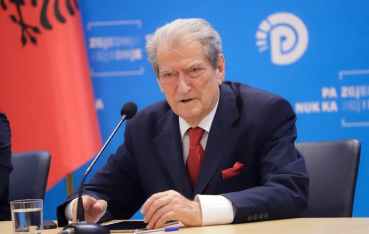 “Historinë e bëjnë guximtarët”, Berisha paralajmëron protestën e radhës: Përballje me kryehajdutin Rama dhe bandën e tij