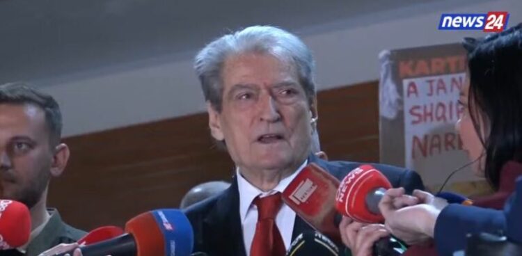 Berisha mbyll protestën: U goditën qëllimisht drejtuesit e lartë të PD-së, Boçi dhe Balliu në spital