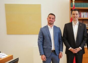 Socialisti që u bë demokrat emërohet drejtori i ri i burgut të Durrësit (Emri)