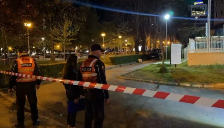 Shkodër/ Dy adoloshentë mbërrijnë të plagosur në spital, pas sherrit ku janë përdorur thika