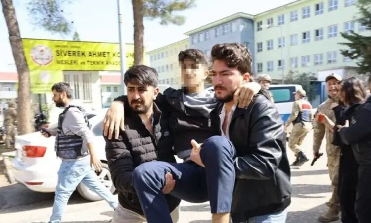 Sulm me armë në një shkollë të Turqisë! Plagosen 16 persona, nxënësit u hodhën nga dritaret për t’u shpëtuar plumbave