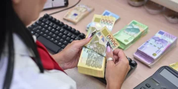 Depozitat e shqiptarëve: 1 milion llogari bosh! 5% e klientëve mbajnë mbi 60% të parave në banka