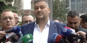 Përjashtimi nga partia, anëtarët e PD Durrës në seli, kërkojnë ballafaqim me Berishën