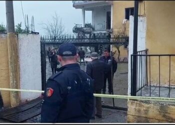 Shpërthim i fuqishëm në Laç, tritol pranë një biznesi në kompleks shërbimesh