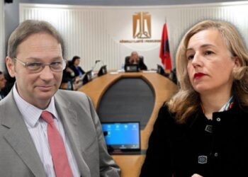 ‘Ky është përdhunim…’- Bogdani ‘përplaset’ me Stojanin në KLP: Do më varni në litar? Unë mbase jam çmendur