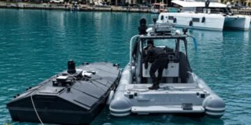 U përfol se ishte nisur nga Vlora, ministri grek i Mbrojtjes për dronin në Lefkada: Mjet lundrues ukrainas! Situatë serioze