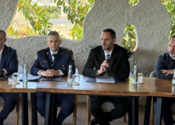 ‘Beach bar’-i pa leje në Ksamil i përkiste një bande, ministri kërkon hetim të thelluar