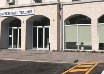 Ngjarja tragjike në Durrës/ Ministria e Shëndetësisë jep detaje: I mituri u transportua drejt Traumës, në gjendje kritike