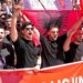 “Njëzëri për shqipen”, studentët shqiptarë marshojnë në Shkup