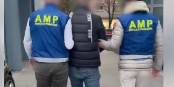 Gardisti mori 20 mijë euro për transferimin e një të dënuari nga Turqia, ja sa e dënoi GJKKO