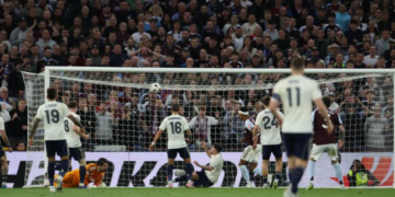 Kualifikime me përmbysje, Freiburg dhe Aston Villa në finale