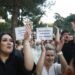 Protestë për Zvërneci, mijëra protestues mbushin Tiranën: Vazhdojmë nesër…