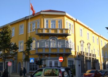 Arsimi parauniversitar/ Ministria publikon datat e mësimit, pushimeve dhe provimeve