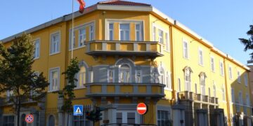 Arsimi parauniversitar/ Ministria publikon datat e mësimit, pushimeve dhe provimeve