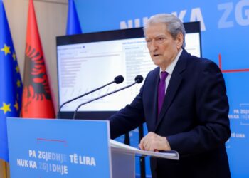 Berisha: Pasi përjashtuan kompanitë evropiane, 1.5 miliard euro shkuan vetëm për 10 firma shqiptare!