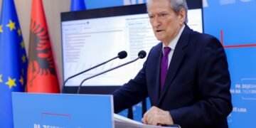Berisha: Pasi përjashtuan kompanitë evropiane, 1.5 miliard euro shkuan vetëm për 10 firma shqiptare!