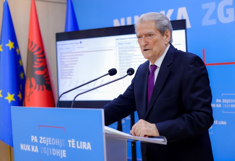 Berisha: Pasi përjashtuan kompanitë evropiane, 1.5 miliard euro shkuan vetëm për 10 firma shqiptare!