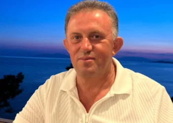 Persona të maskuar sulmojnë ish-kryetarin e PD-së në Lezhë, niset drejt Traumës