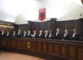 Politikanët lirohen nga paraburgimi? Vendimi unifikues i Gjykatës së Lartë: Të vlerësohet profili dhe sjellja para izolimit