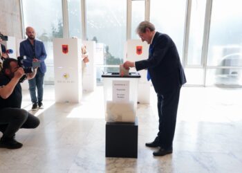 Berisha premtoi ripërtëritjen, fitues në Këshillin Kombëtar dalin ish-drejtorët dhe ish-zv.ministrat e PD