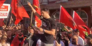 “Studentët nga Tirana po dërgohen me dhunë në Kumanovë”, organizatori Mevlan Ademi: Protesta jonë, paqësore