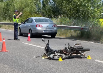 Aksident në aksin Lezhë-Shkodër, plagoset drejtuesi i motorit