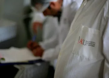 U helmuan 56 studentë të  Akademisë së Sigurisë, reagon AKU: Janë bllokuar produkte dhe është gjobitur subjekti