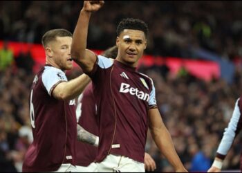 Aston Villa gjunjëzon Liverpool dhe siguron pjesëmarrjen në Champions League