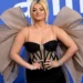 Bebe Rexha, në krah të studentëve në Shkup: Gjuha shqipe, e rrënjosur në identitetin tonë