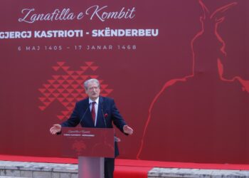 Berisha: Të frymëzohemi nga heroi ynë kombëtar Skënderbeu  për të rrëzuar kryetradhtarin e vendit, Edi Ramën