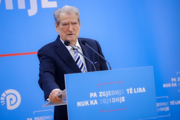 Berisha: Lubi Balluku ka dosje jo vetëm për Ulsiun, por për të gjithë eksponentët e PS